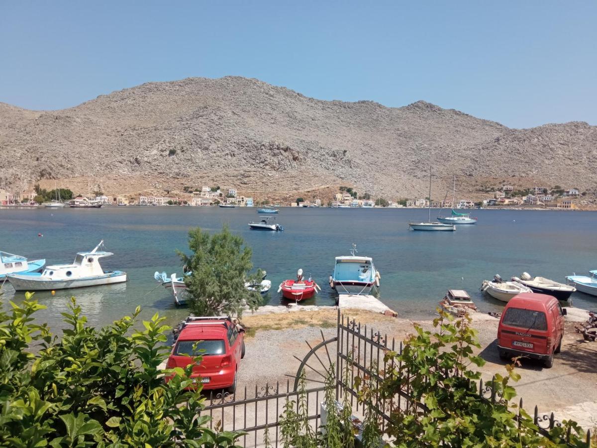 Pedi Breeze Lägenhet Symi Exteriör bild