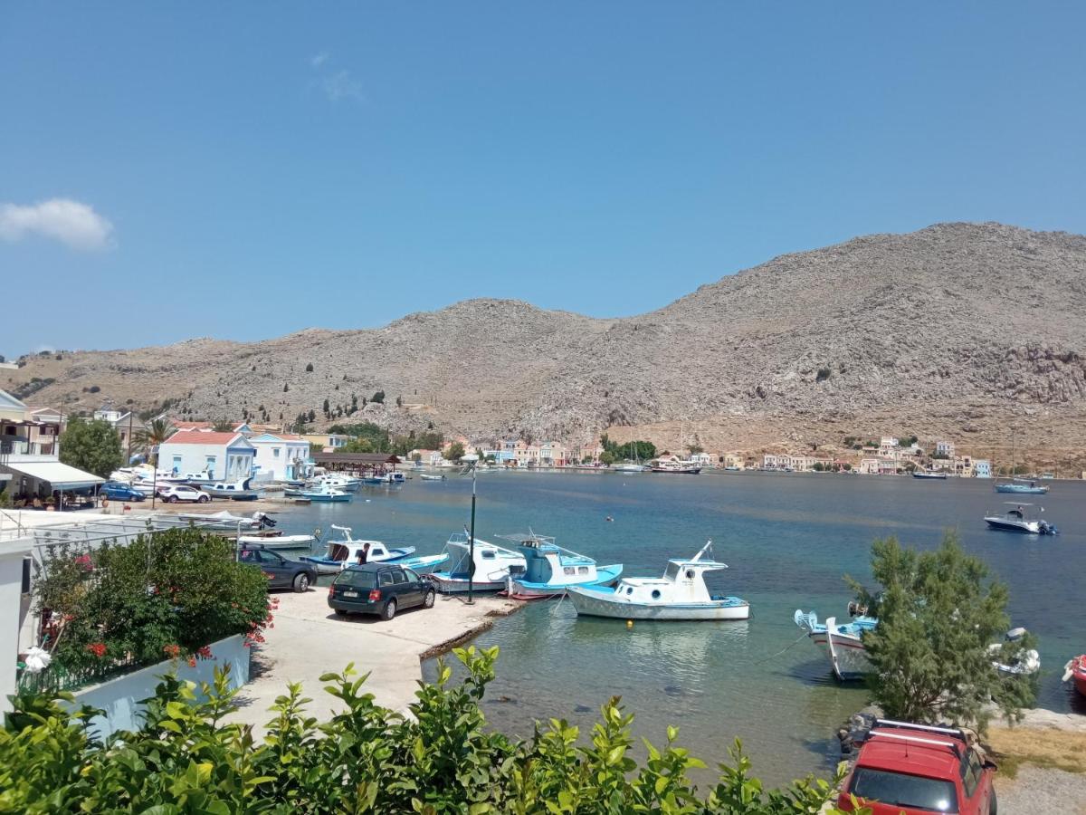 Pedi Breeze Lägenhet Symi Exteriör bild