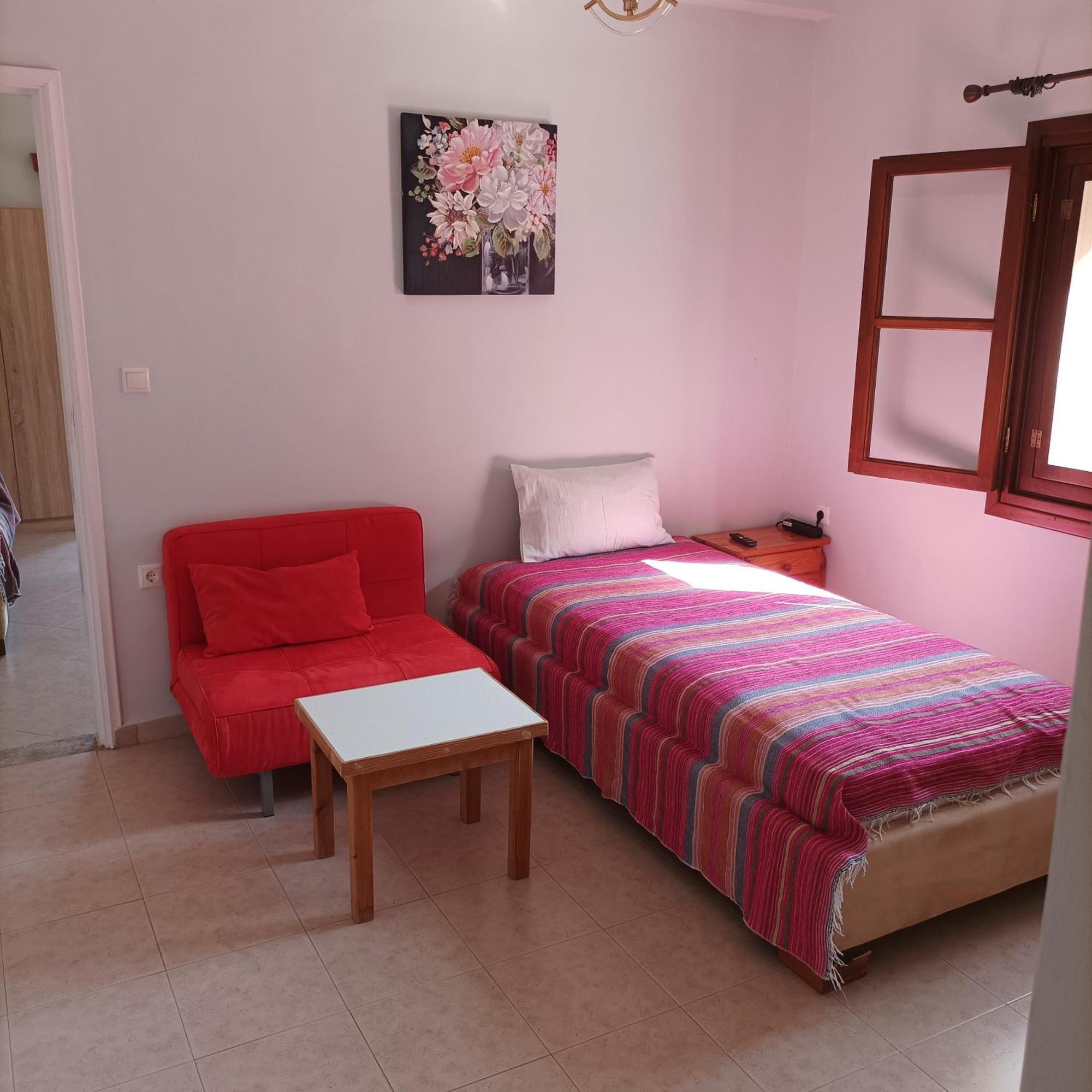 Pedi Breeze Lägenhet Symi Exteriör bild