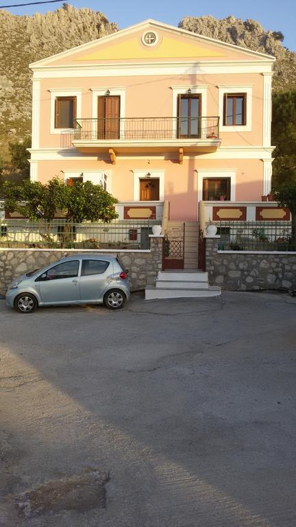 Pedi Breeze Lägenhet Symi Exteriör bild